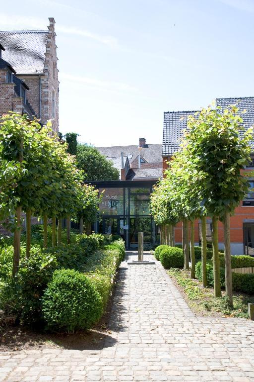 Oranje Hotel 3*